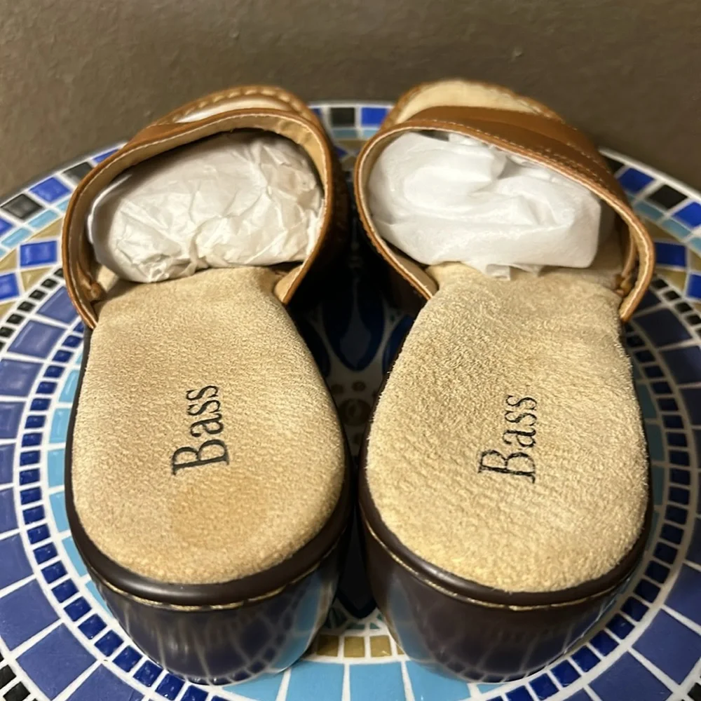 Bass Cushion wedge heel
